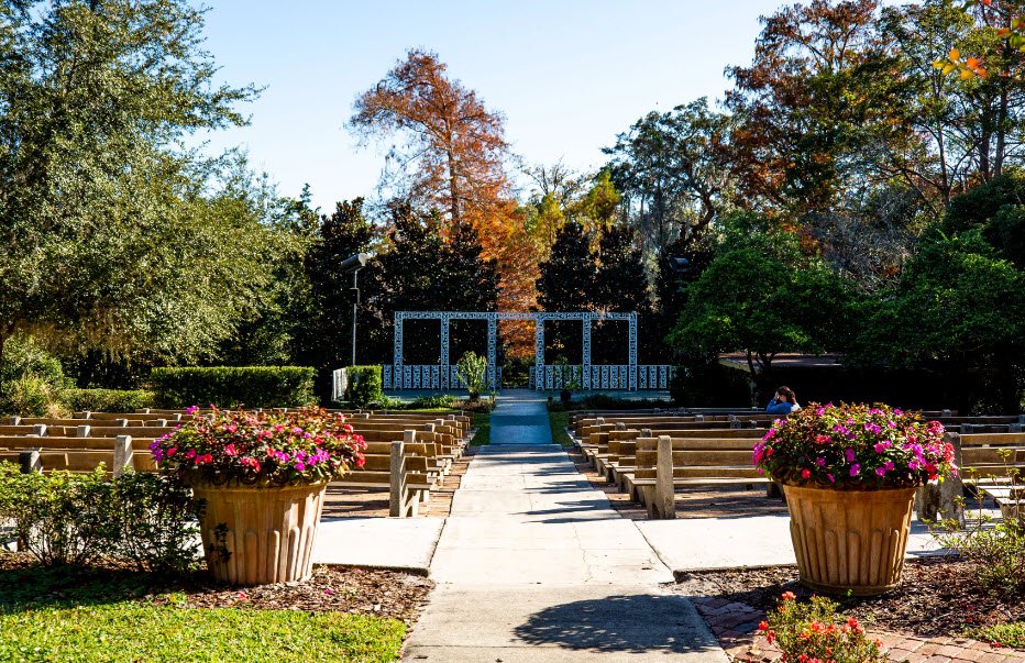 Mead Botanical Garden, United States